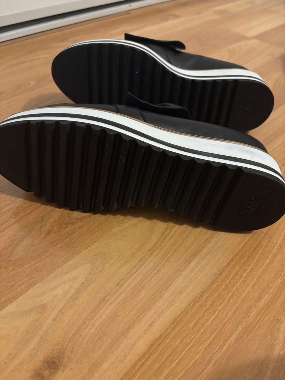 NWOT • Summit | White Mountain • Oxford Bow Loafers • - Picture 4 of 6